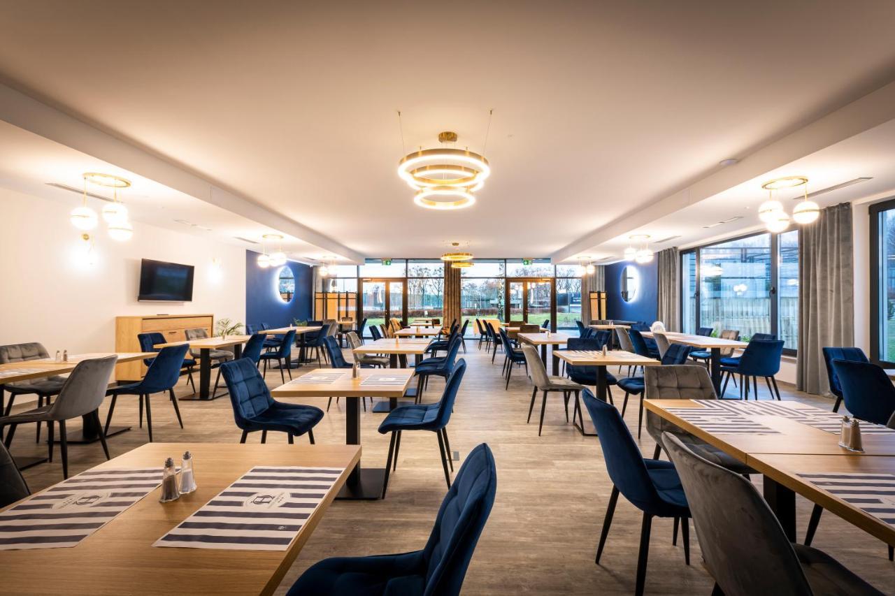 אולז'טין Omega Hotel מראה חיצוני תמונה