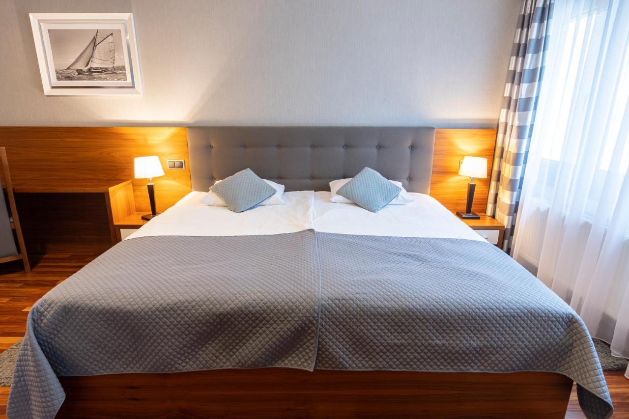 אולז'טין Omega Hotel מראה חיצוני תמונה