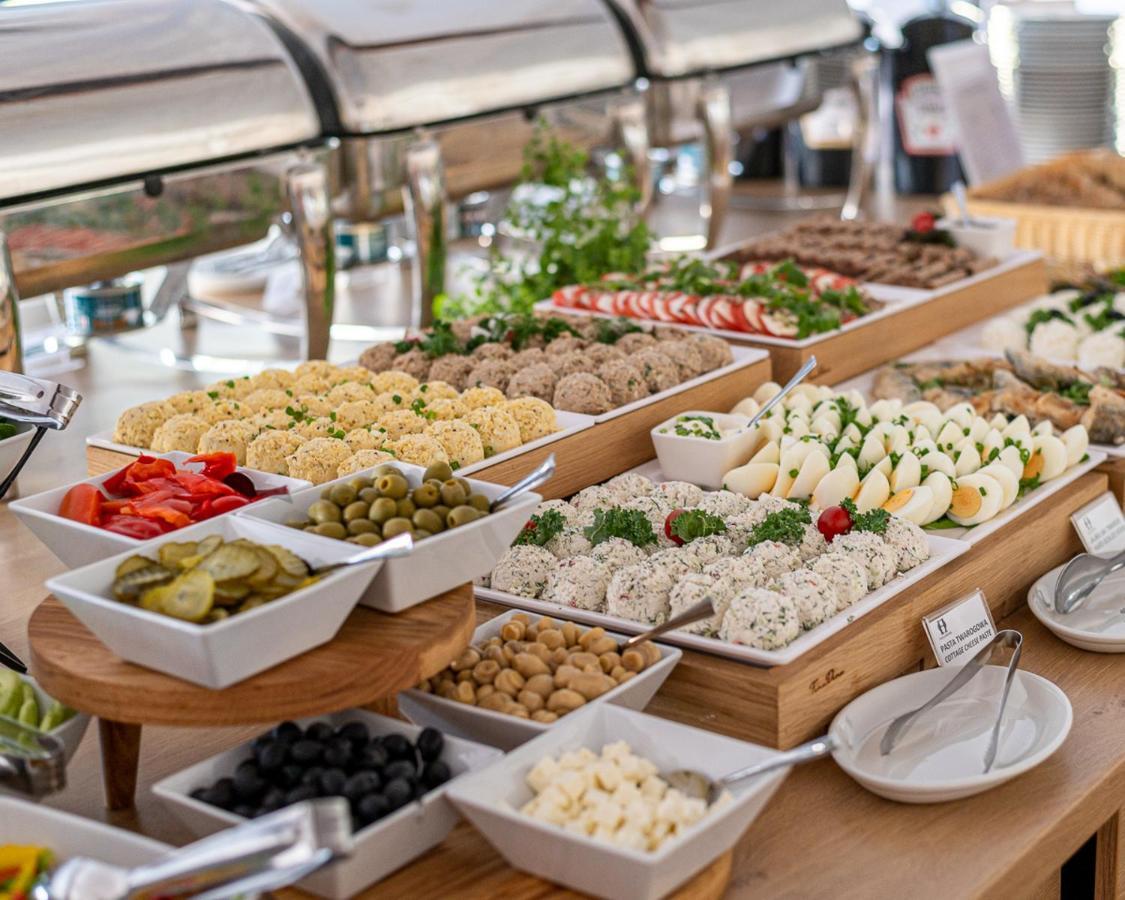 אולז'טין Omega Hotel מראה חיצוני תמונה