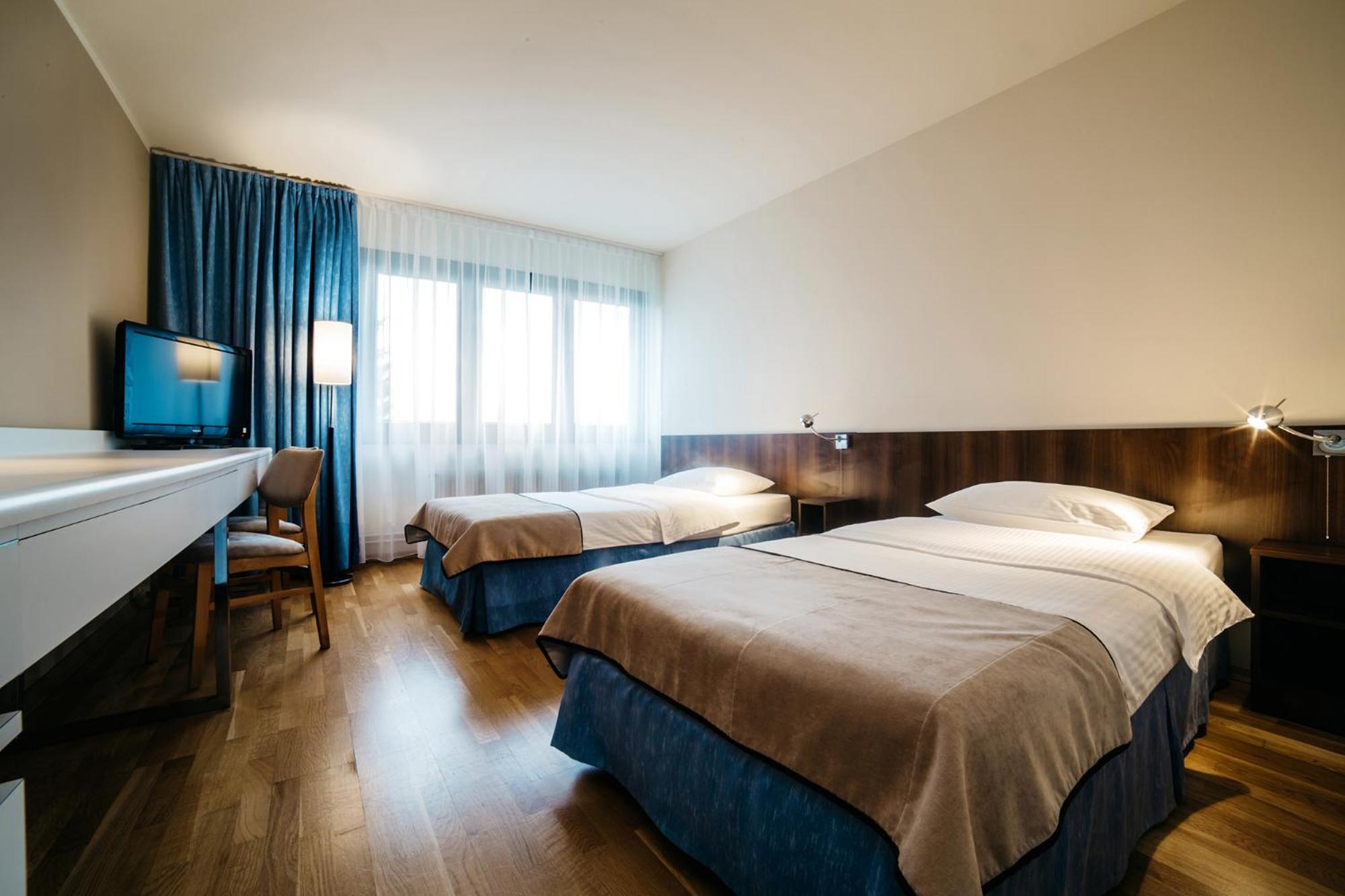 אולז'טין Omega Hotel מראה חיצוני תמונה