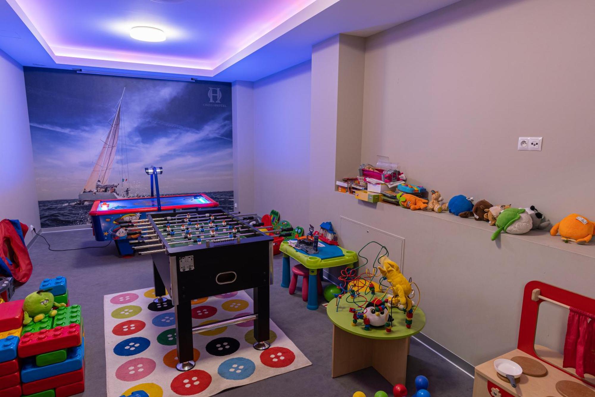 אולז'טין Omega Hotel מראה חיצוני תמונה